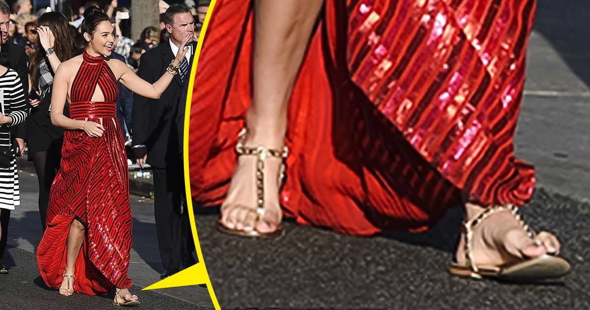 16 знаменитостей, которые могли бы ходить в нарядах от-кутюр, но предпочитают бюджетные вещи 16 знаменитостей, которые могли бы ходить в нарядах от-кутюр, но предпочитают бюджетные вещи