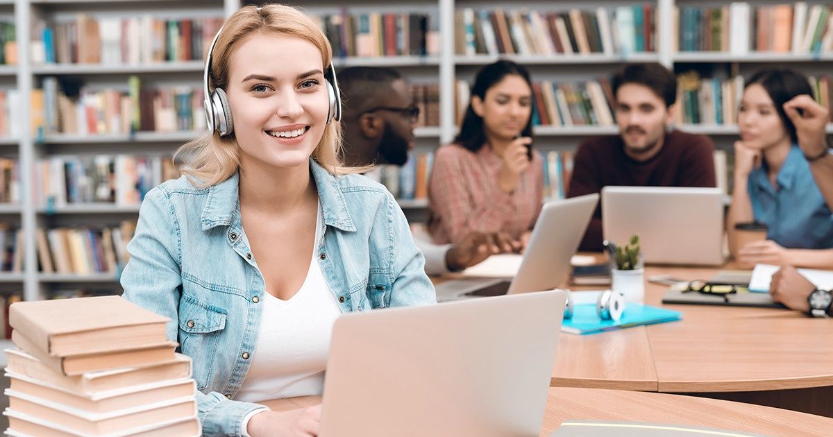 30+ бесплатных подкастов, которые прокачают ваш мозг не хуже университетских преподавателей