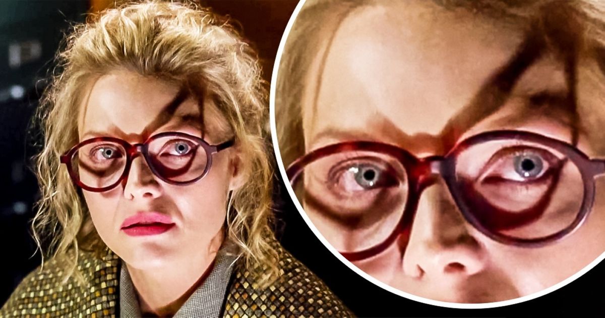 Киноманы нашли в 10 фильмах маленькие детали, на которые мы не обращали внимания Киноманы нашли в 10 фильмах маленькие детали, на которые мы не обращали внимания