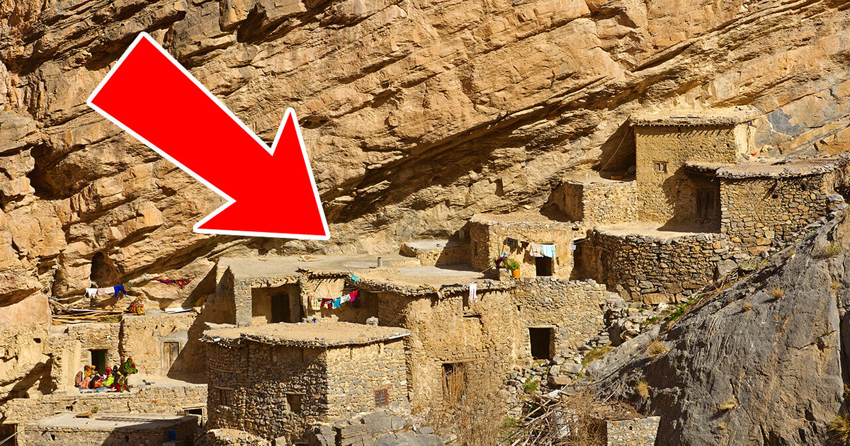 Эта 500-летняя деревня выглядит так, словно она застыла во времени Эта 500-летняя деревня выглядит так, словно она застыла во времени