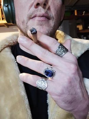 Комментарий с изображением на AdMe.Media