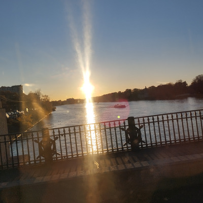 Комментарий с изображением на AdMe.Media