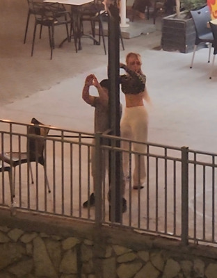 Комментарий с изображением на AdMe.Media