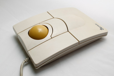 Комментарий с изображением на AdMe.Media