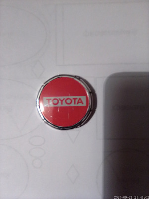 Комментарий с изображением на AdMe.Media