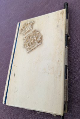 Комментарий с изображением на AdMe.Media