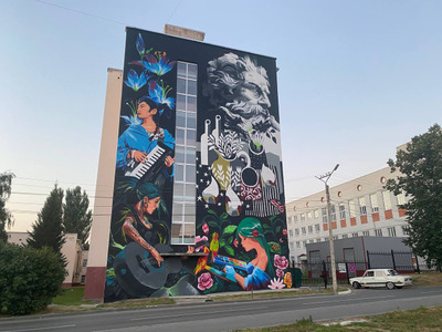 Комментарий с изображением на AdMe.Media