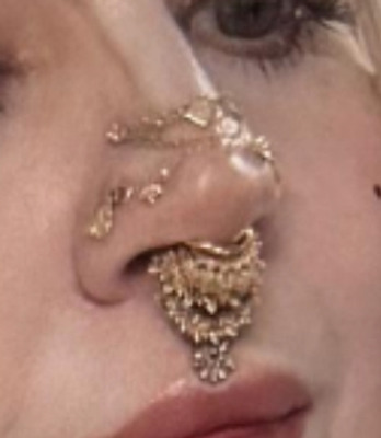 Комментарий с изображением на AdMe.Media