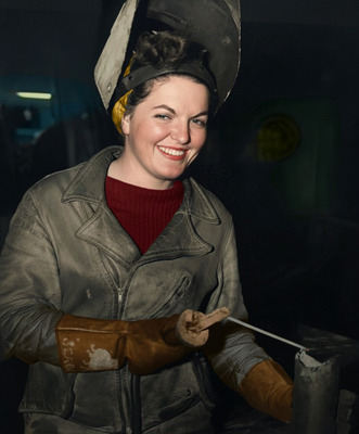 Комментарий с изображением на AdMe.Media