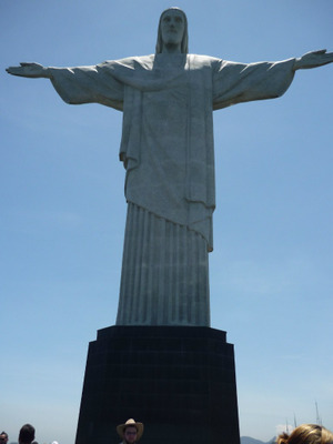 Комментарий с изображением на AdMe.Media