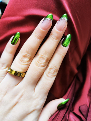 Комментарий с изображением на AdMe.Media