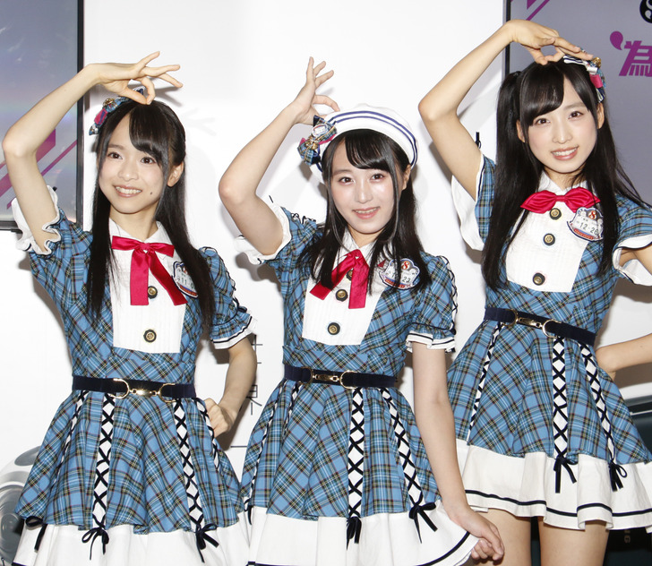 Японский идол. Японская идол группа akb48. J-Pop группа akb48. Идолы в Японии. Популярные японские айдолы.