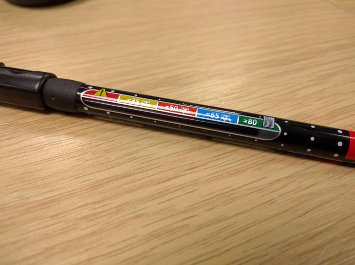 Ручка с индикатором чернил. Ручка с индикатором пасты. Pen to say