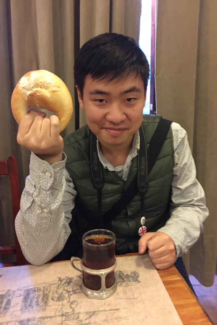 Китаец, который 15 лет живет в Москве, признался, что до сих пор поражает его в россиянах